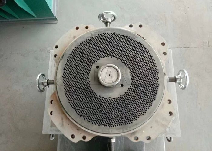 خط إنتاج حبيبات ذات شكل مفلطح خط تحبيب مكبس مسطح للإنتاج على نطاق واسع