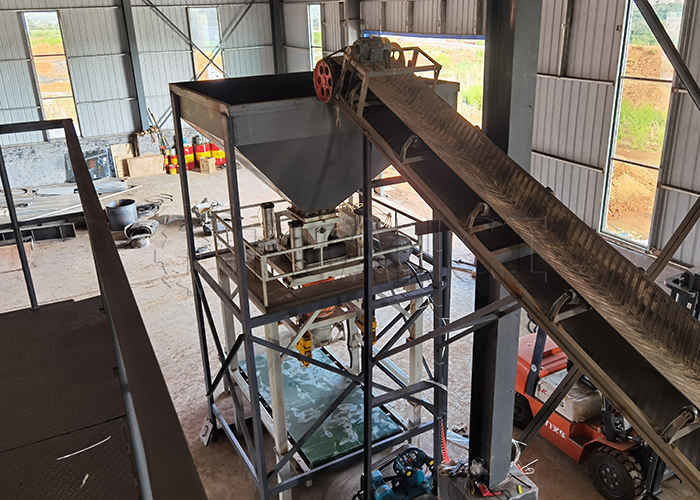 خط إنتاج الأسمدة المركبة بحجم حبيبات 2-10 مم مع آلة التكوير بالبكرات المزدوجة