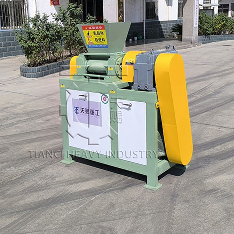 Cow Dung Organic Fertilizer Making Machine Double Roller Press Granulator Compost Fertilizer Granulator Machine